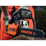 Chainsaw Remington RM4216 Rebel in action
